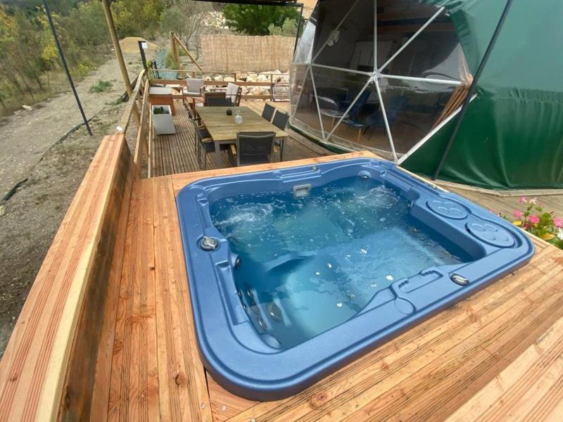 Bulle De L'Escale Coconing Avec Jacuzzi Privatif Villa Durban-Corbieres Exterior photo